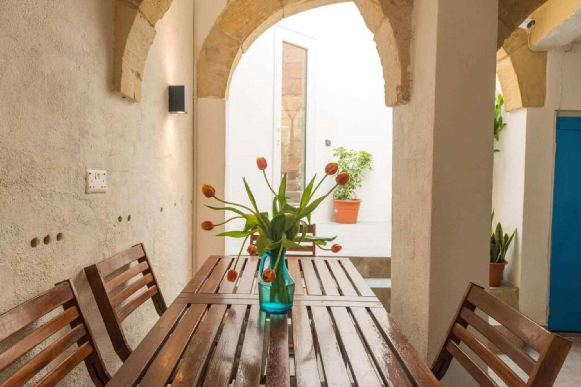 Apartamento Authentic 1st Fl At The 3 Cities Marina
