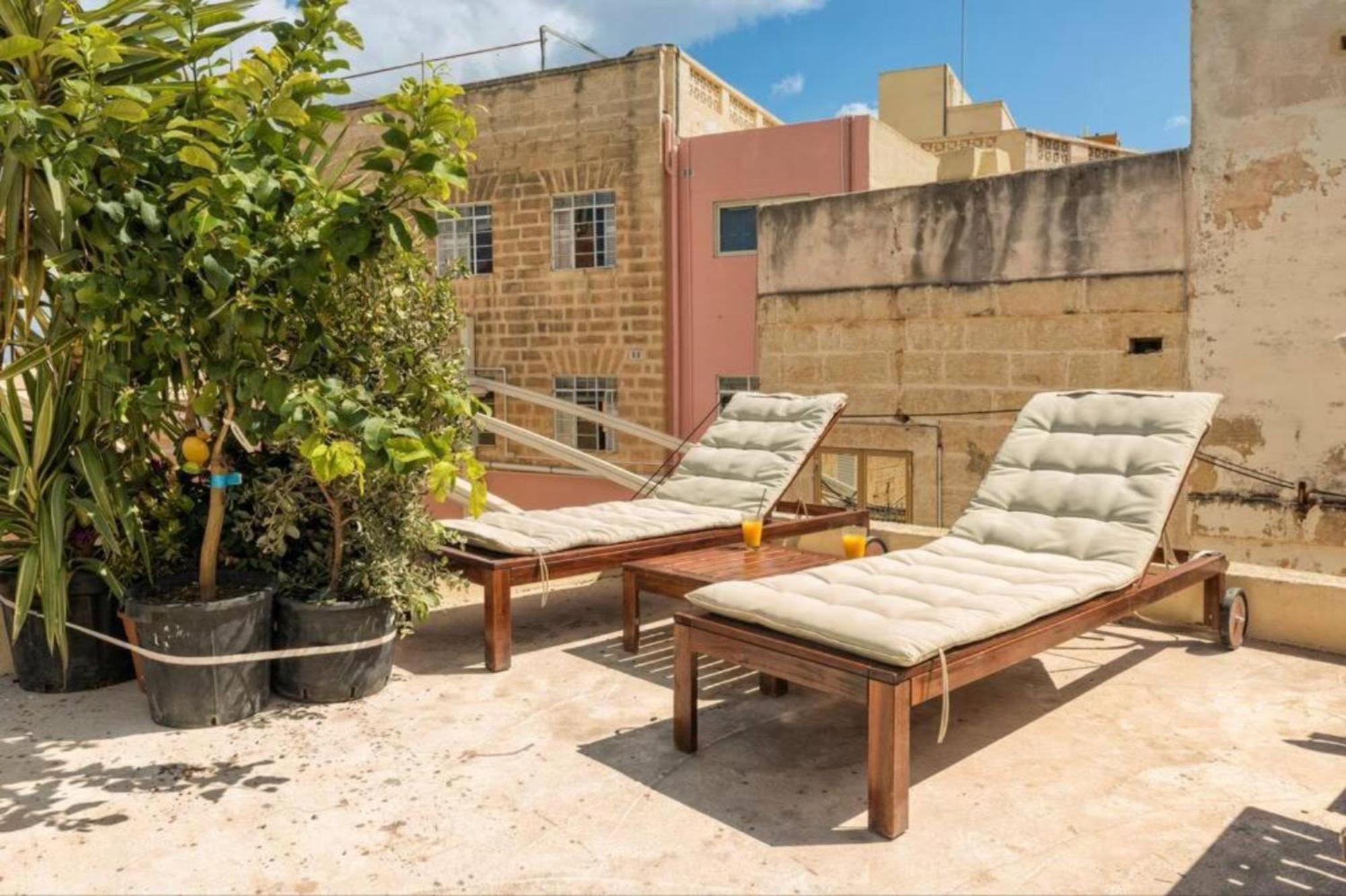 Authentic 1st Fl At The 3 Cities Marina Cospicua